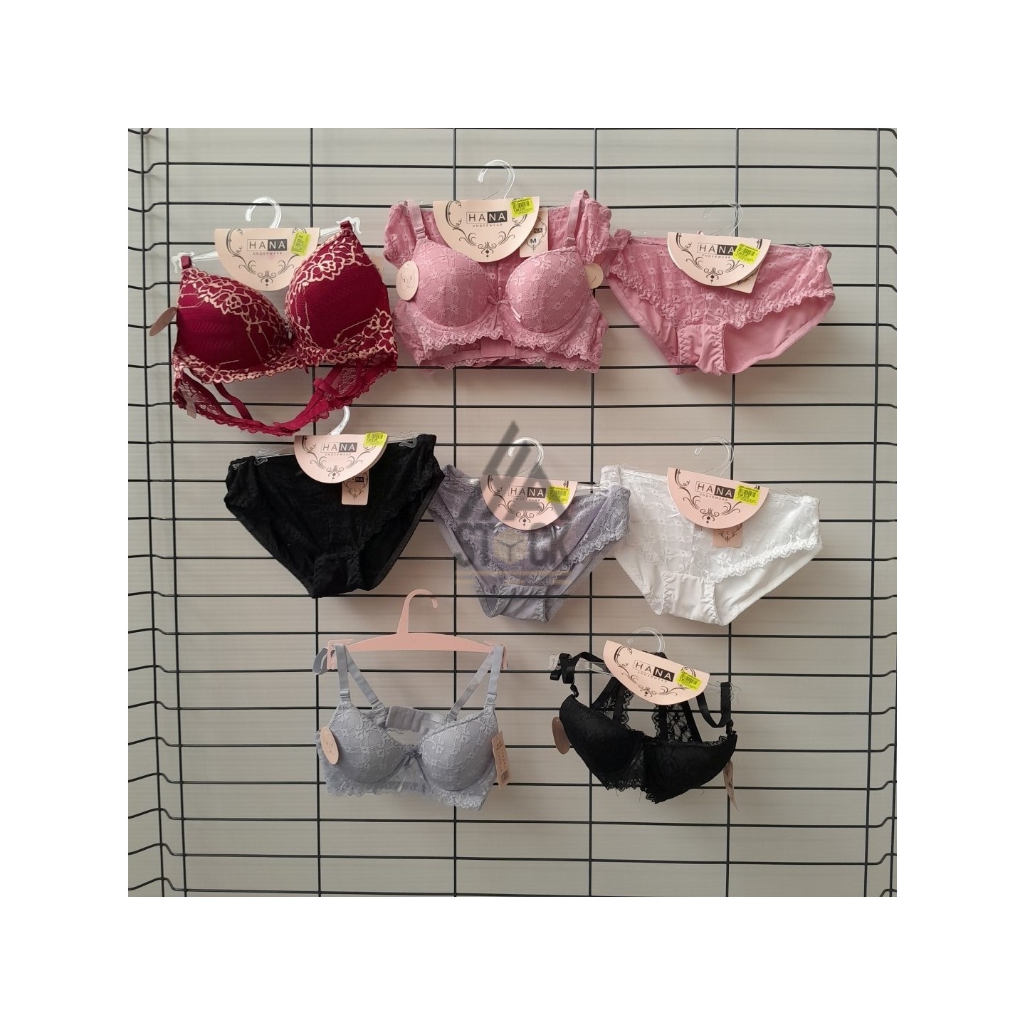 SOUS VETEMENTS - HANA - 80 pièces