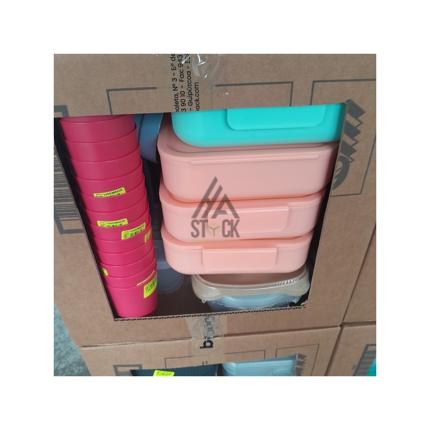 VAISSELLE PLASTIQUE - 220 pièces