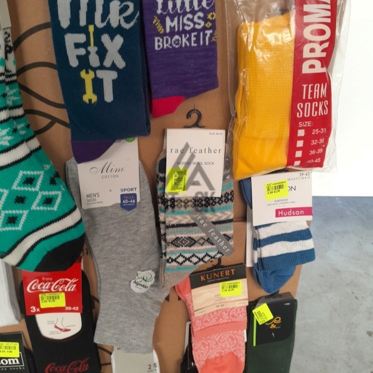 CHAUSSETTE - 300 paires