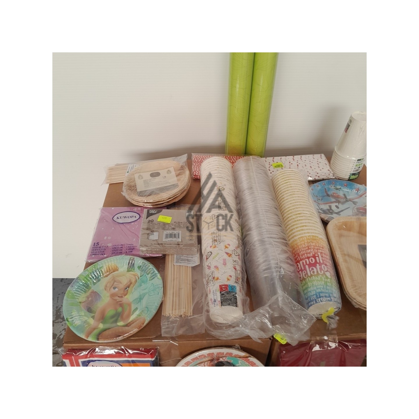 VAISSELLE JETABLE - 320 pièces