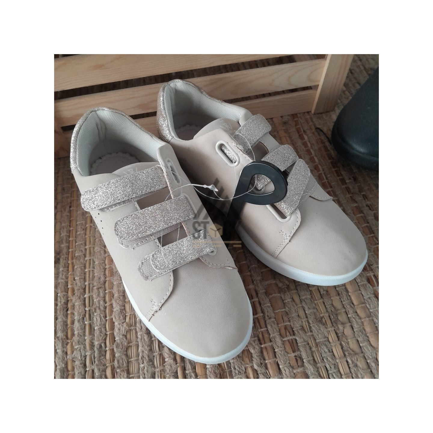 CHAUSSURE - ISOTER - 14 paires