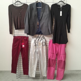 TEXTILE MARQUE  - 150 pièces