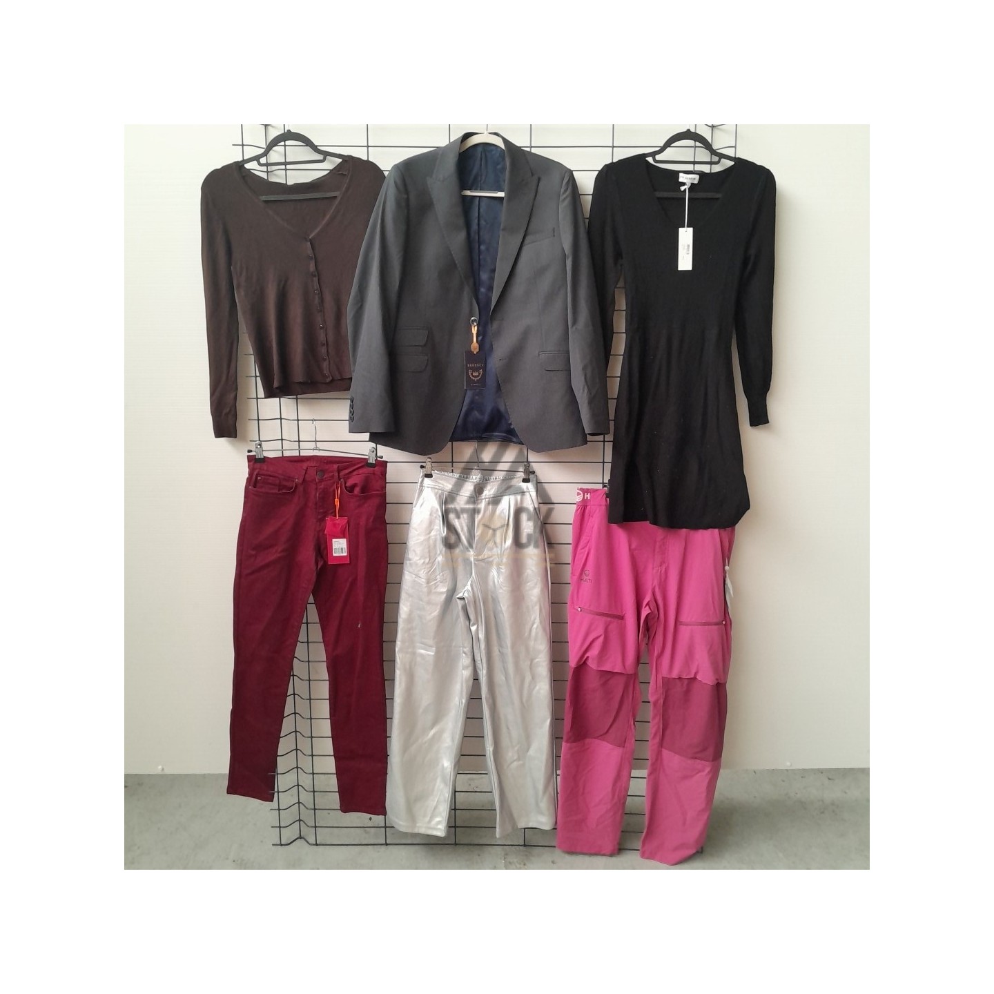 TEXTILE MARQUE  - 150 pièces