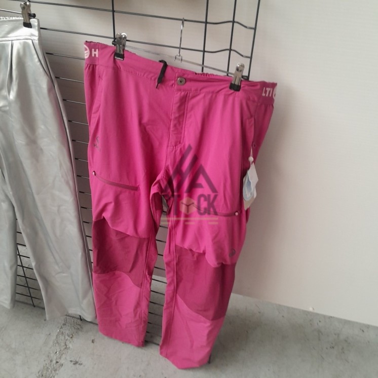 TEXTILE MARQUE  - 150 pièces