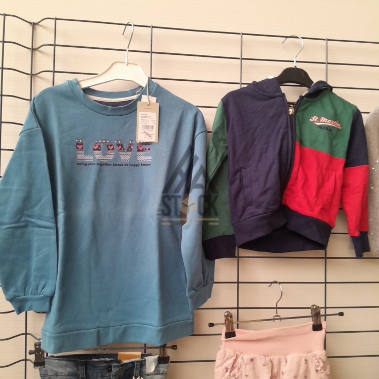 TEXTILE ENFANT de marque - 150 pièces