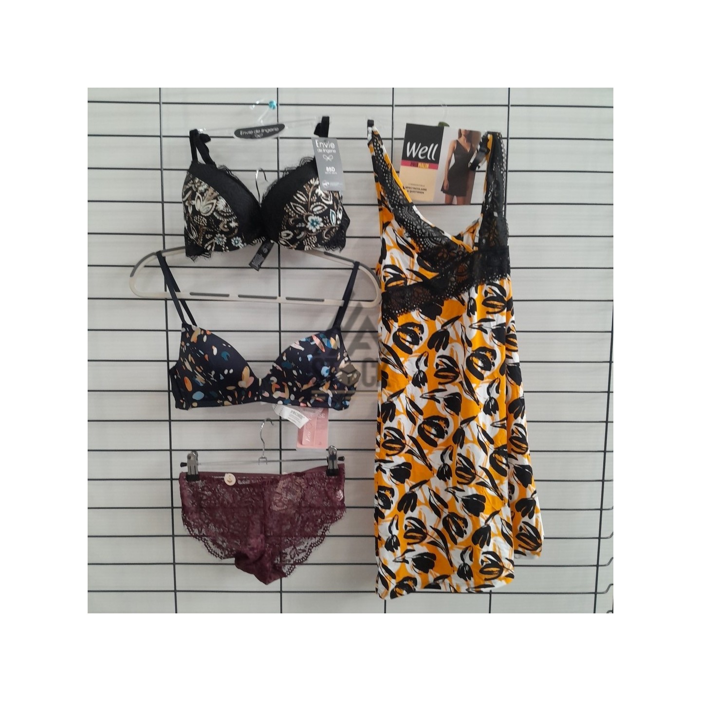 SOUS VETEMENTS DE MARQUE - 50 pièces