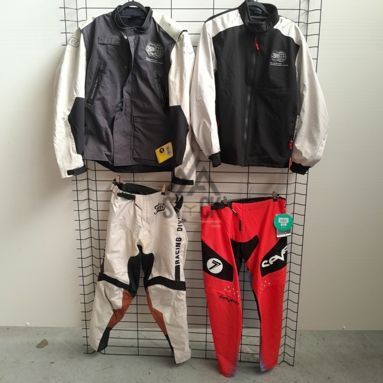 Vêtement MOTO - 16 pièces