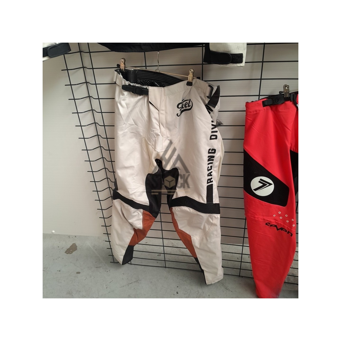 Vêtement MOTO - 16 pièces