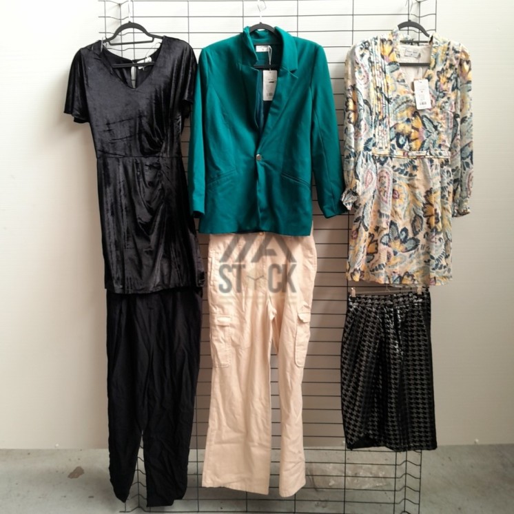 TEXTILE - NAF NAF -  50 pièces