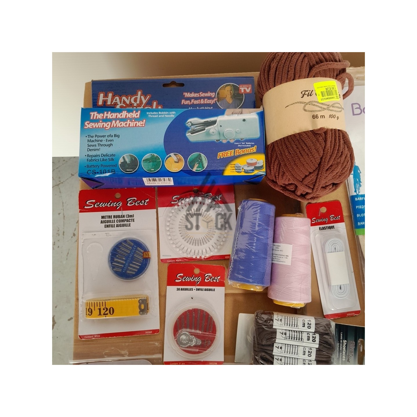 MERCERIE - 300 pièces