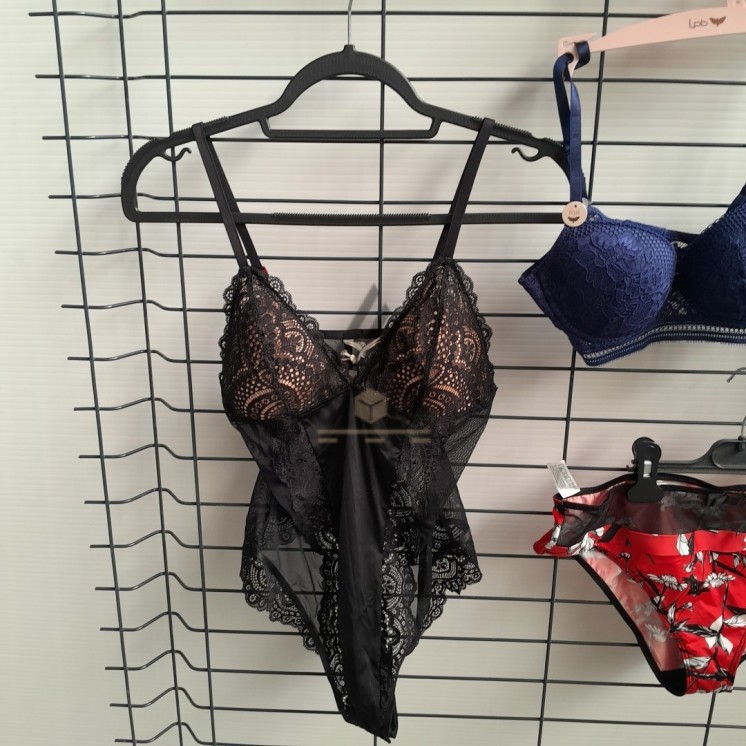 SOUS VETEMENTS DE MARQUE - 50 pièces