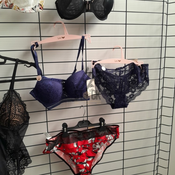 SOUS VETEMENTS DE MARQUE - 50 pièces