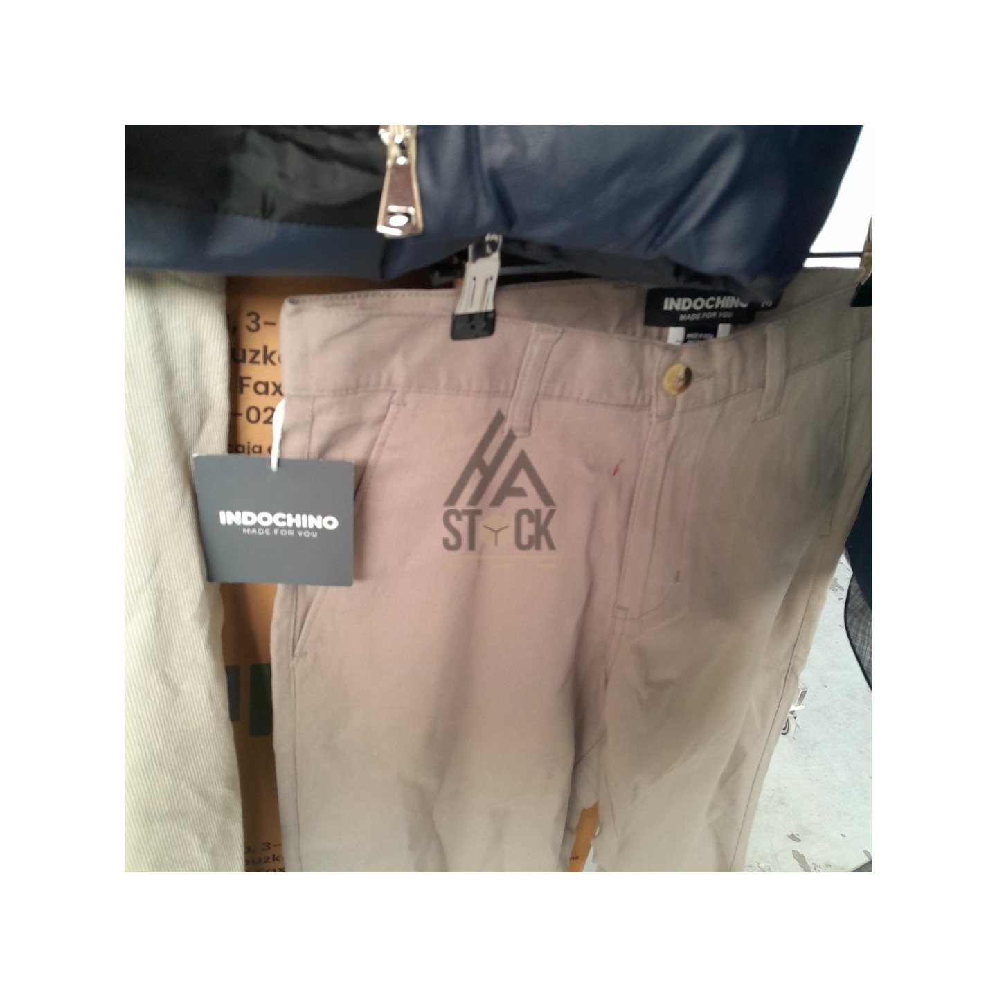 TEXTILE MARQUE  - 700 pièces