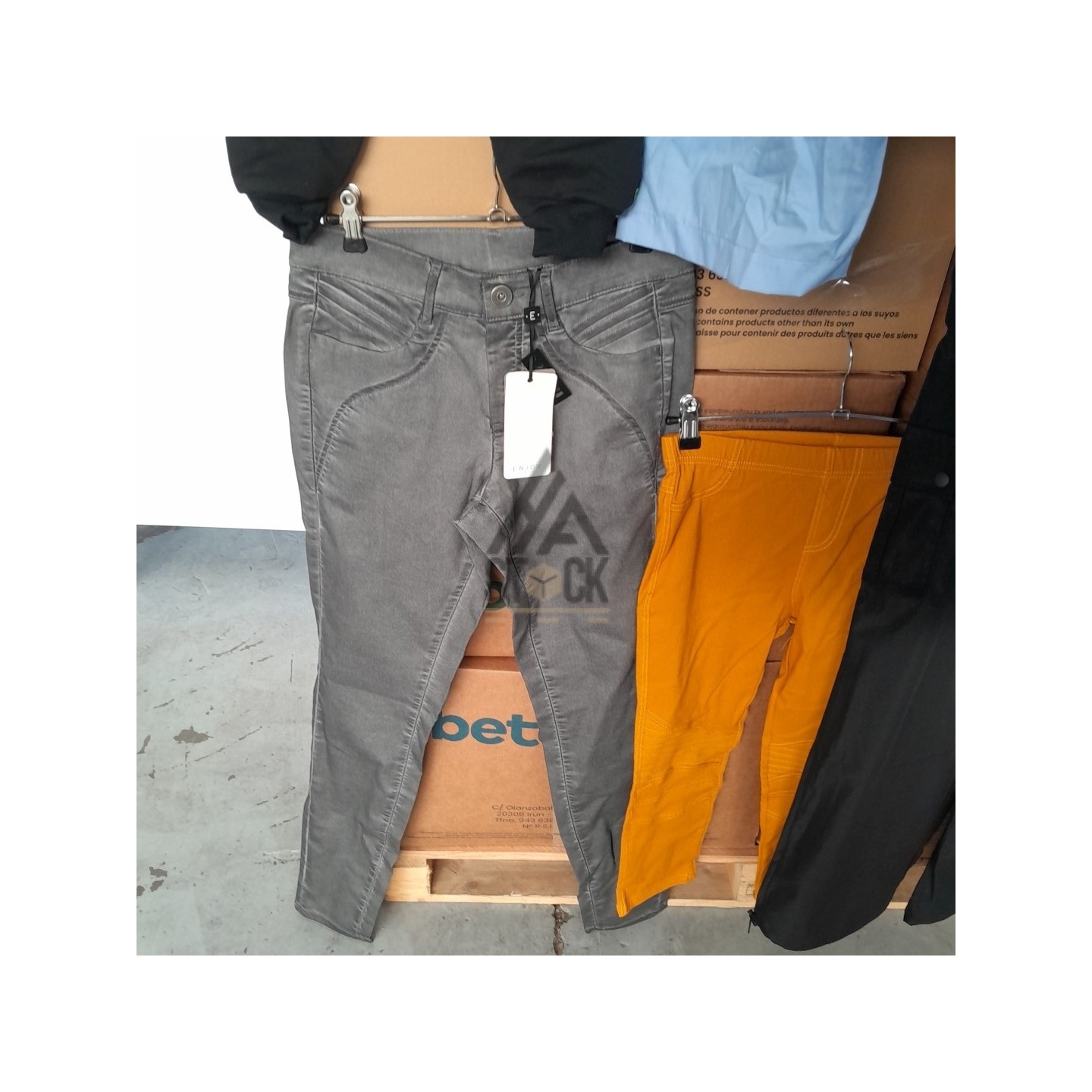 TEXTILE - 700 pièces