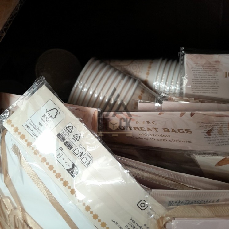 PALETTE A****N - A281