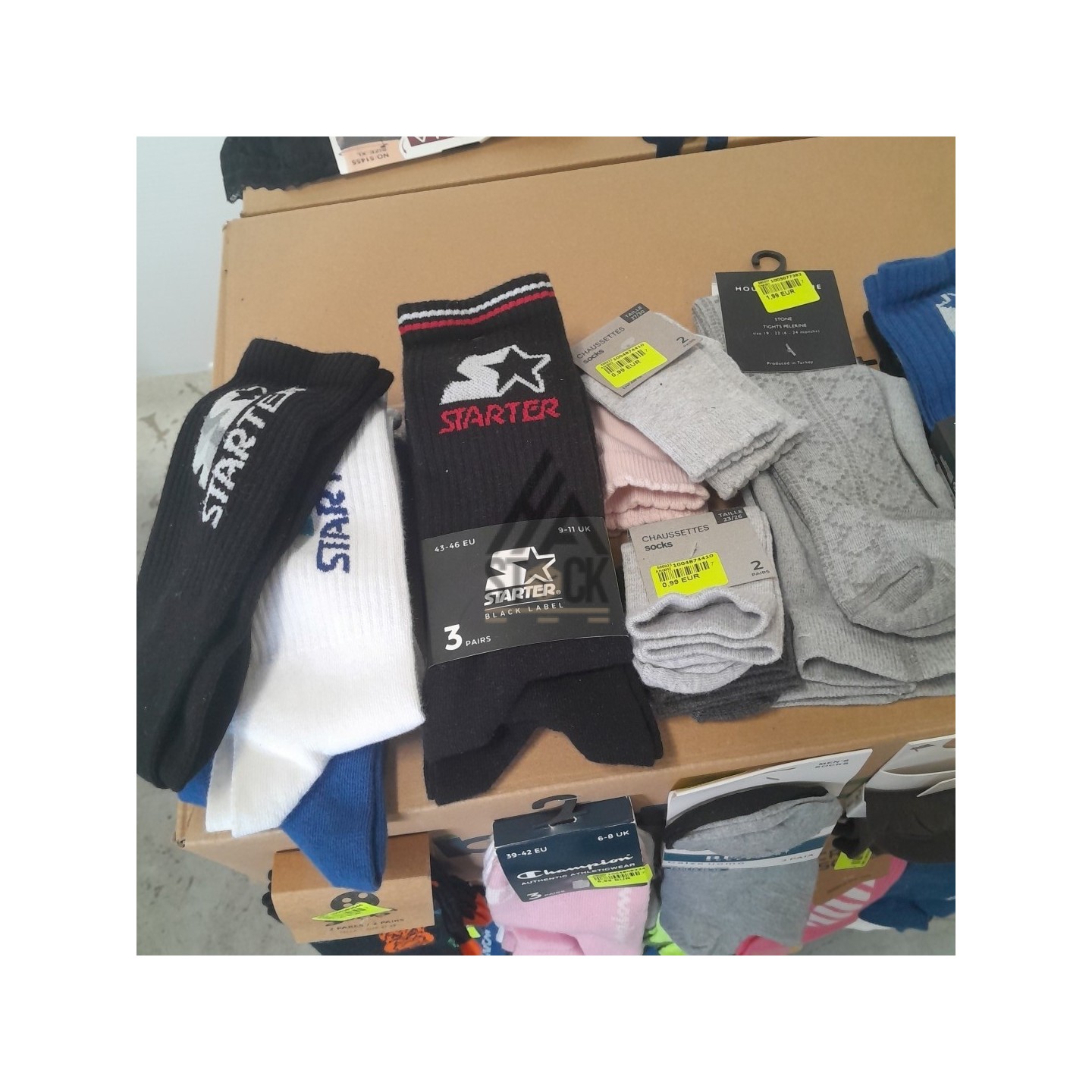 CHAUSSETTE - 300 paires