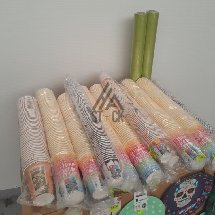 VAISSELLE JETABLE - 320 pièces