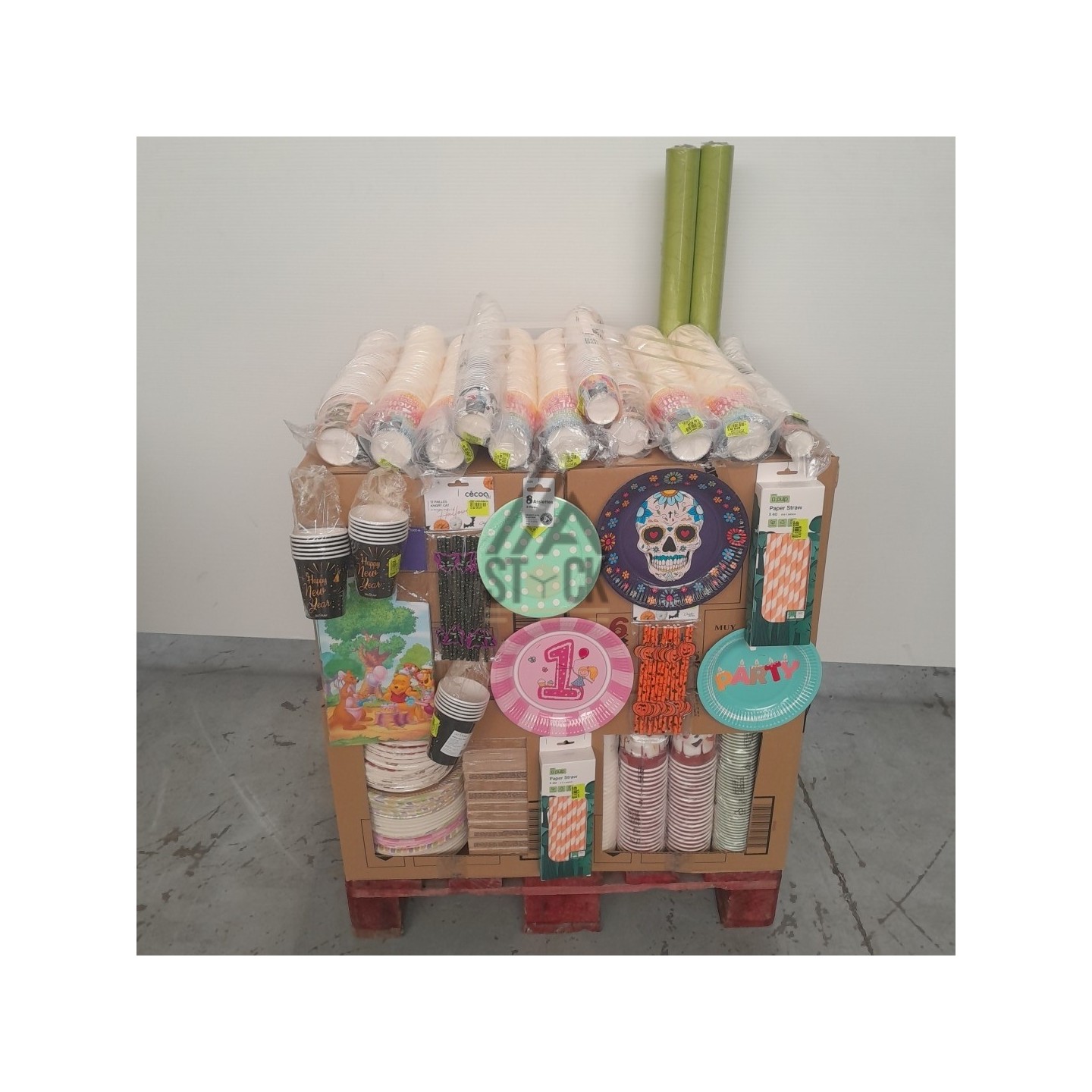 VAISSELLE JETABLE - 320 pièces