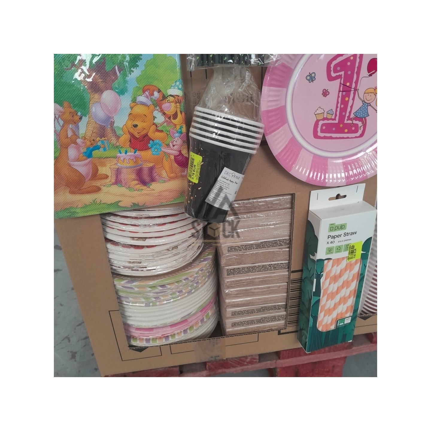 VAISSELLE JETABLE - 320 pièces