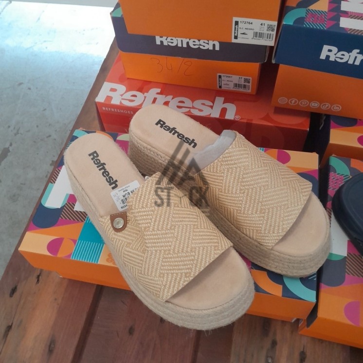 CHAUSSURE ÉTÉ en boite - REFRESH - 12 paires