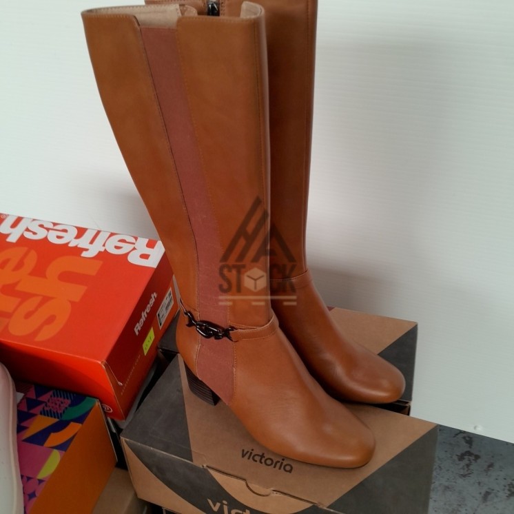 CHAUSSURE en boite  - 20 paires