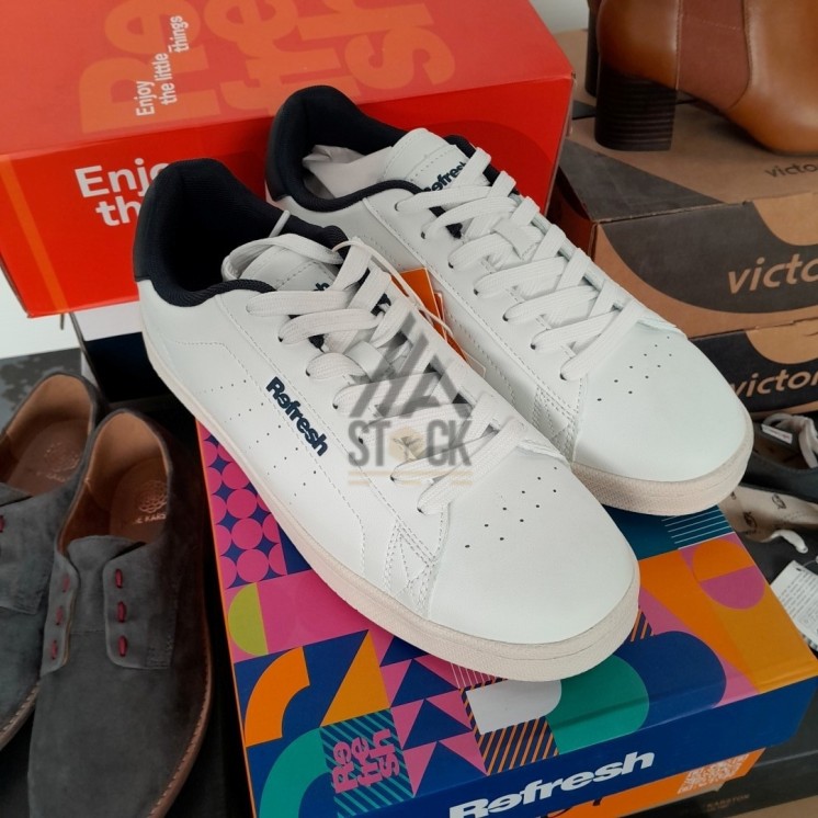 CHAUSSURE en boite  - 20 paires