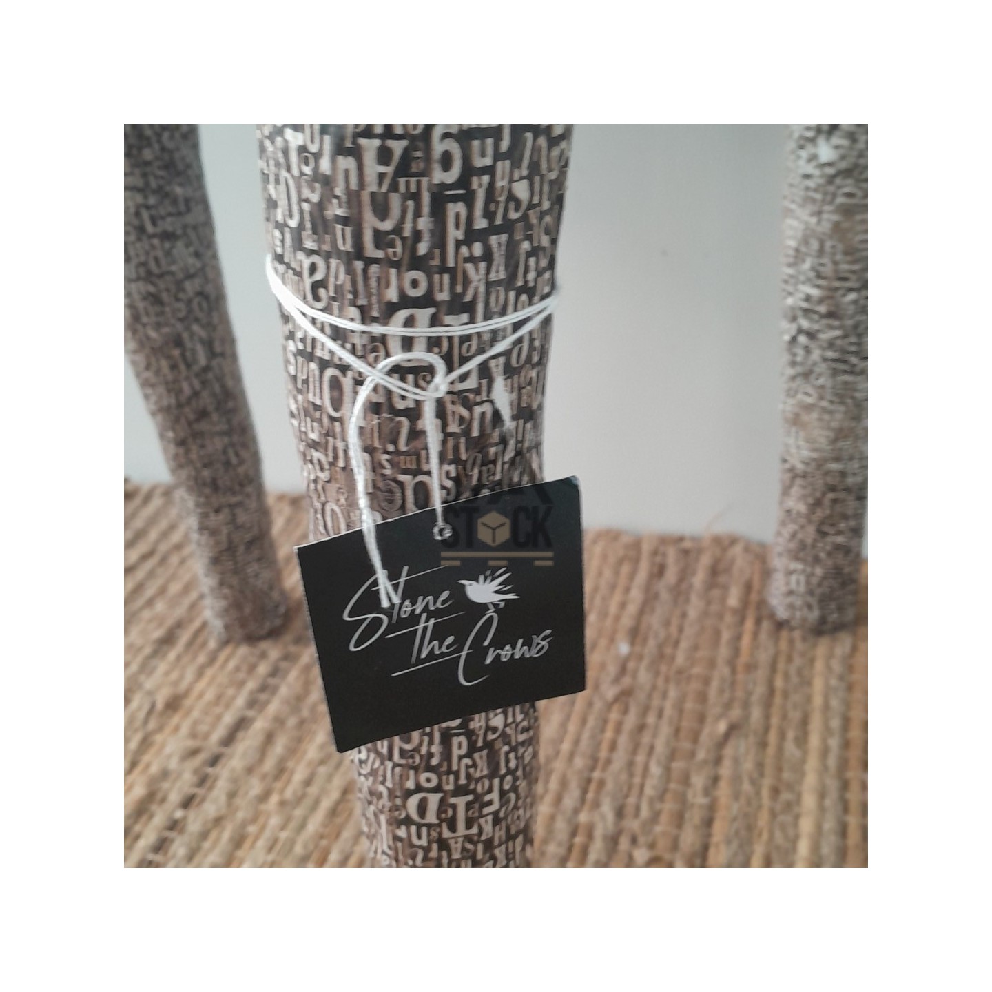 Table en papier maché - 12 pièces