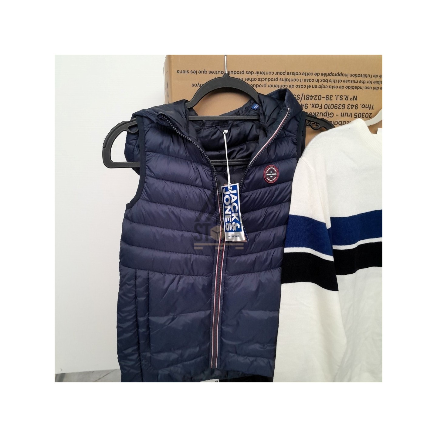 TEXTILE MARQUE  - 700 pièces