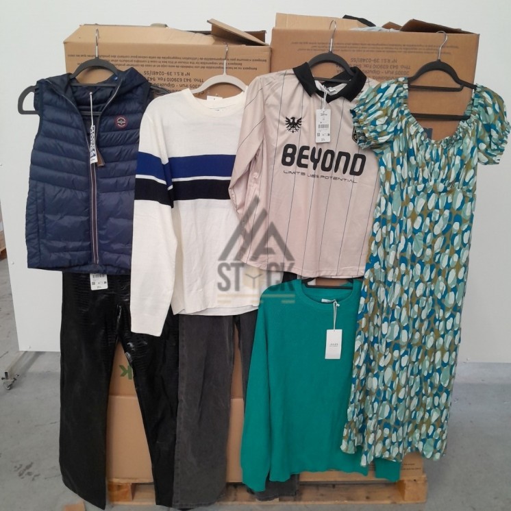 TEXTILE MARQUE  - 700 pièces