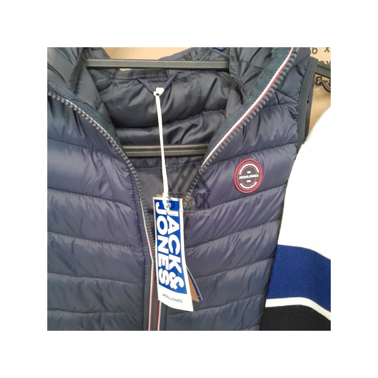 TEXTILE MARQUE  - 700 pièces