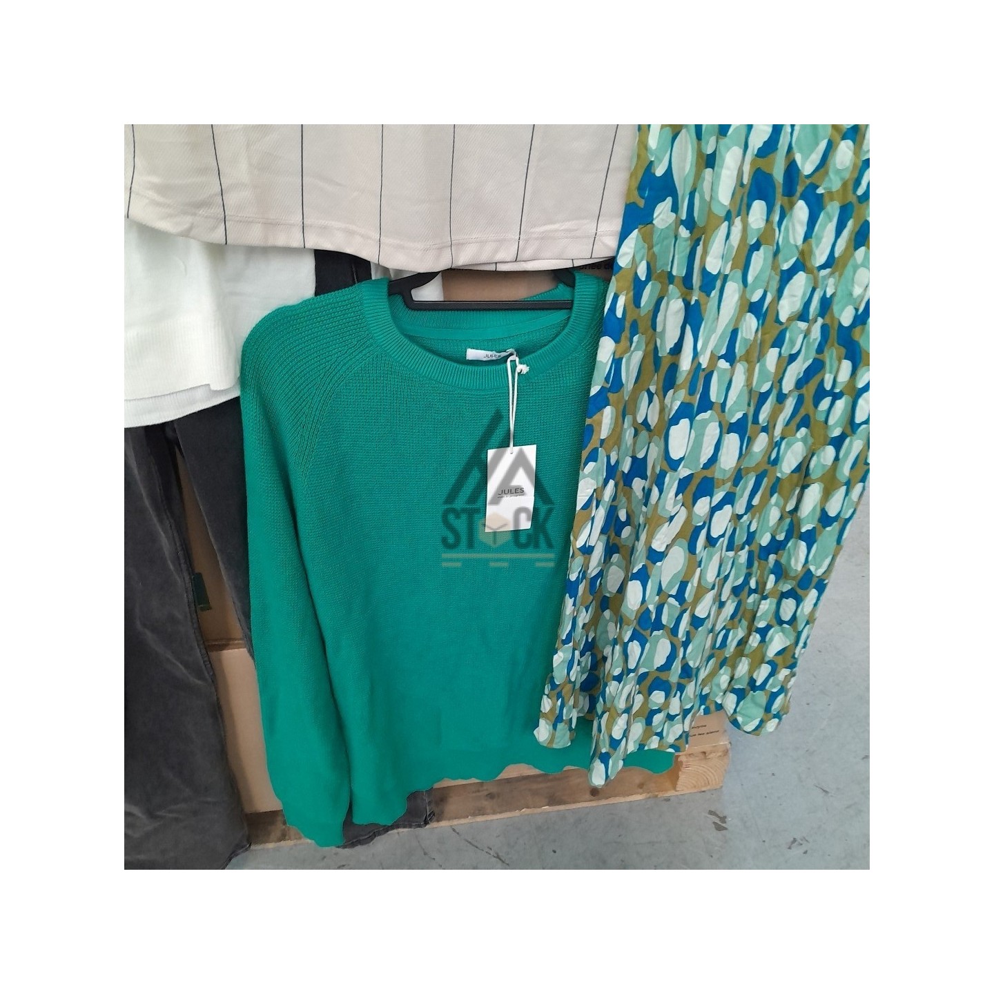 TEXTILE MARQUE  - 700 pièces