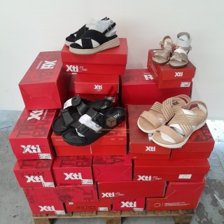 CHAUSSURE ÉTÉ en boite - XTI  - 30 paires