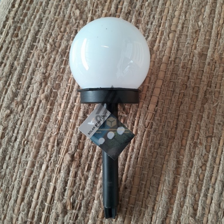 Lampe solaire de jardin - 75 pièces