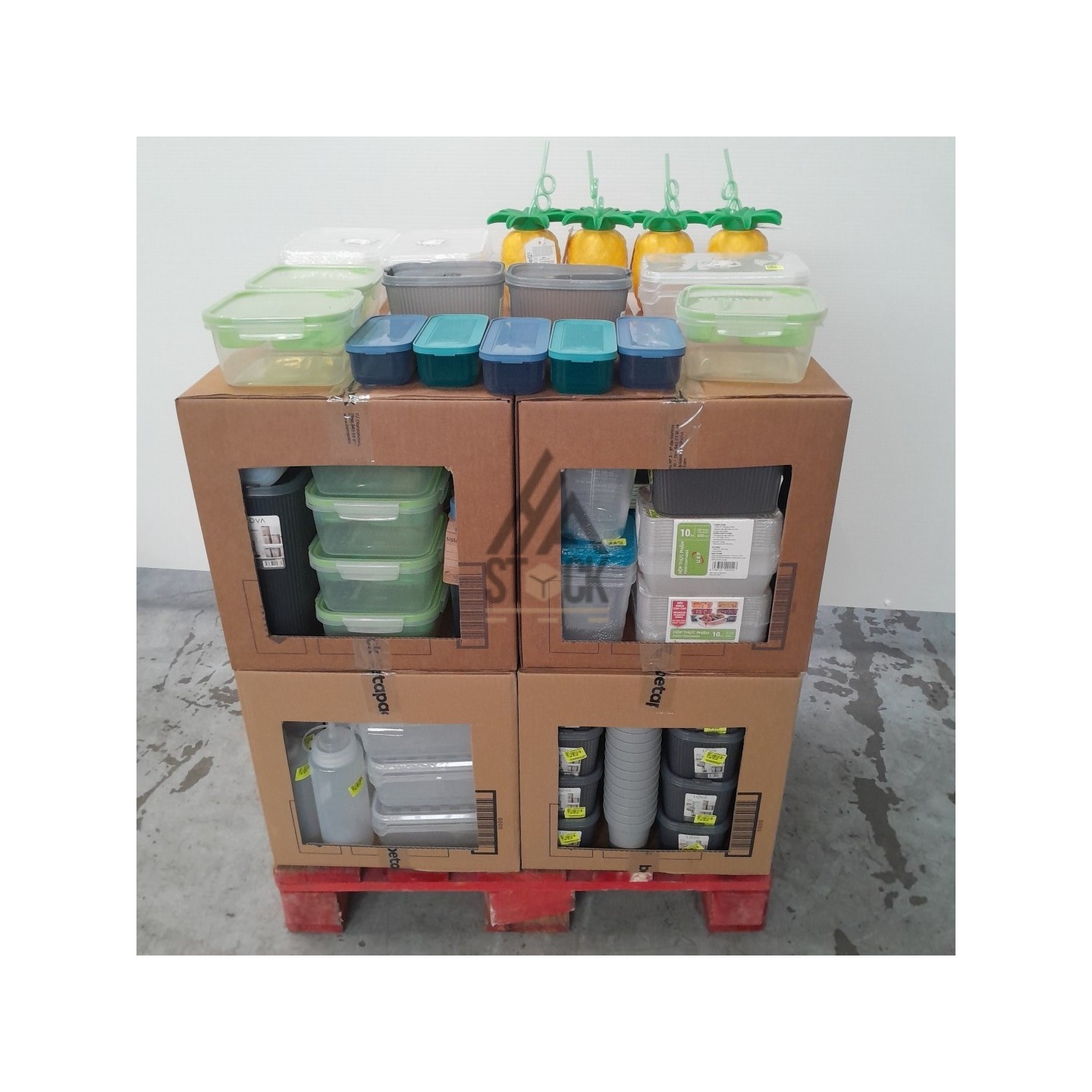 VAISSELLE PLASTIQUE - 200 pièces