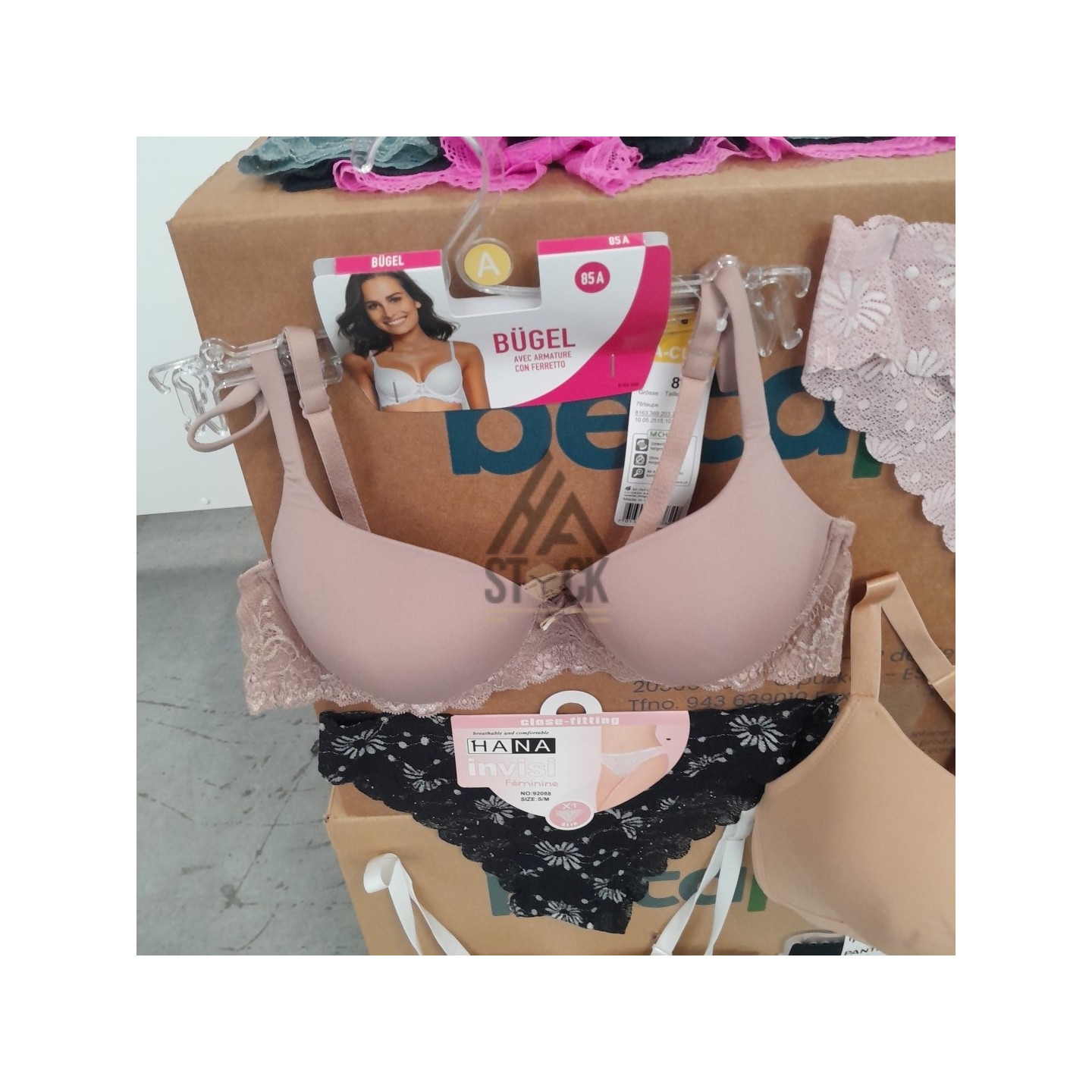 SOUS VETEMENTS FEMME - 200 pièces