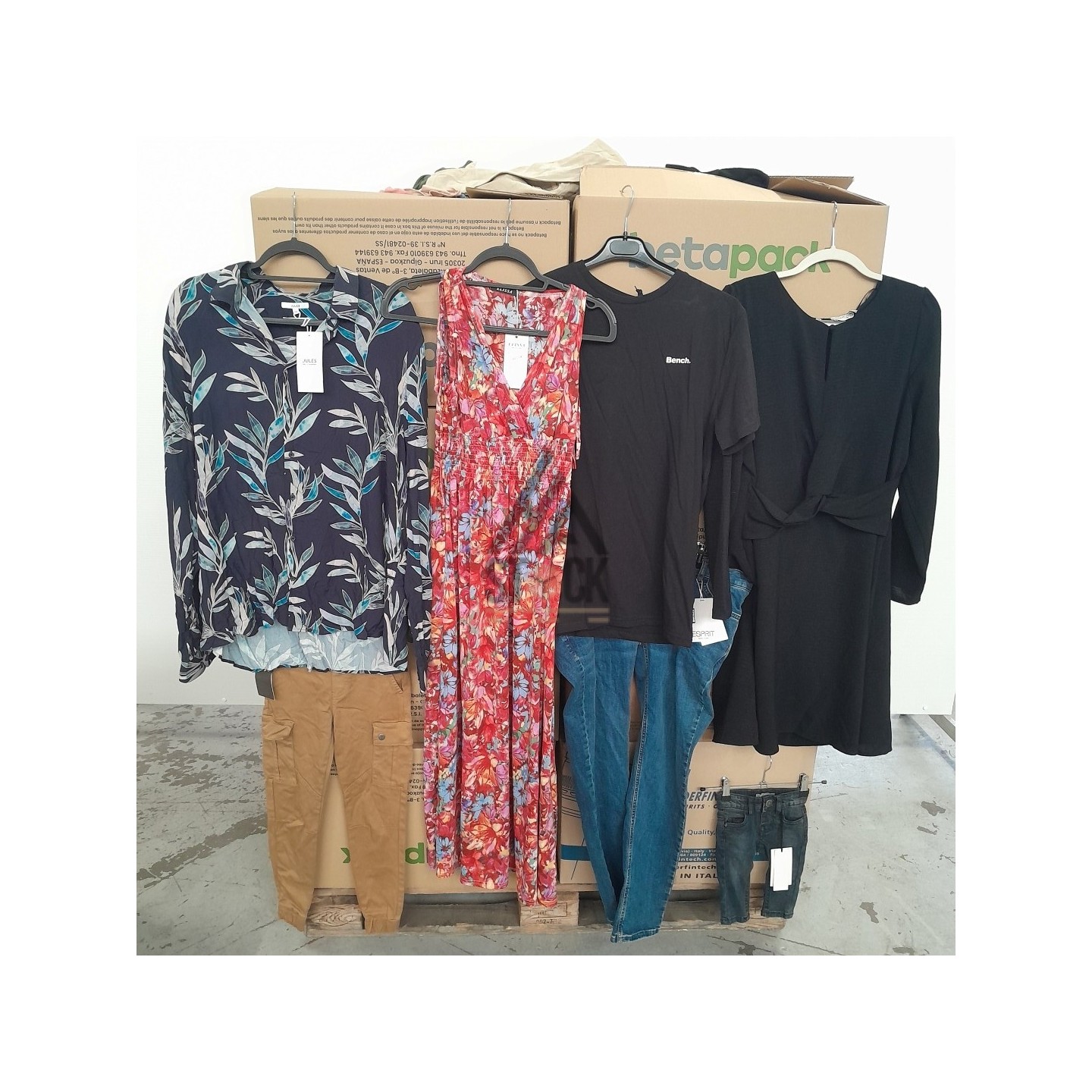 TEXTILE MARQUE  - 700 pièces