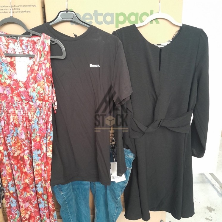 TEXTILE MARQUE  - 700 pièces