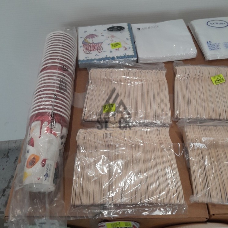 VAISSELLE JETABLE - 300 pièces