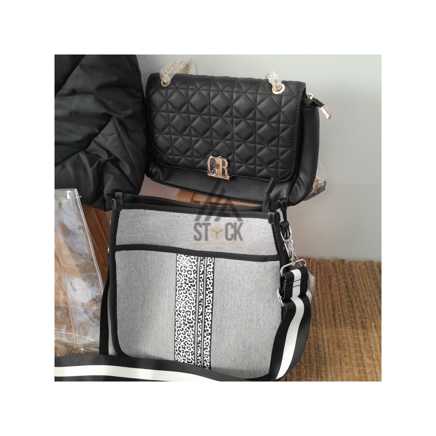 SAC de marque  - 30 pièces