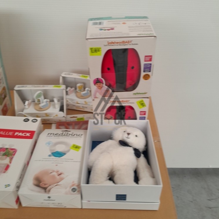 PUÉRICULTURE - 170 pièces