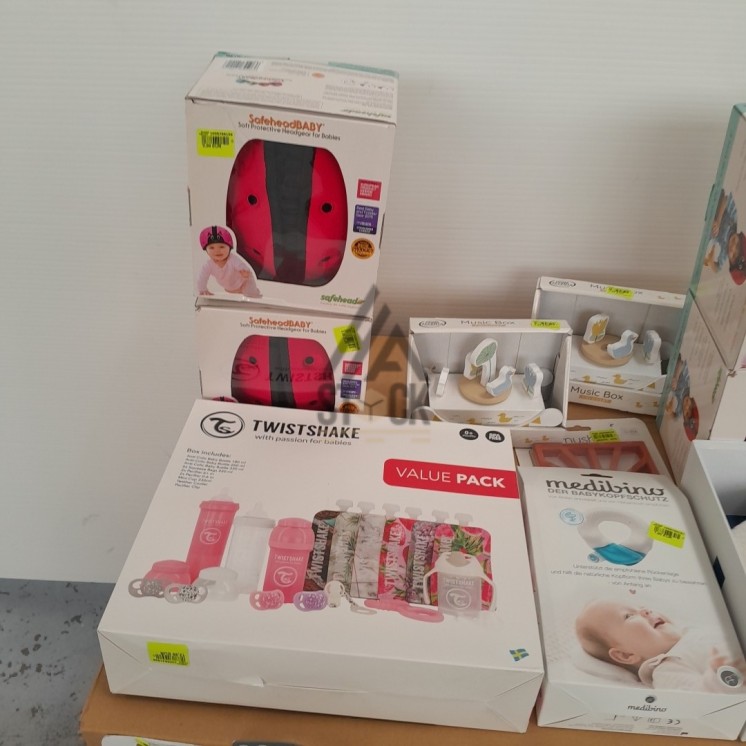 PUÉRICULTURE - 170 pièces