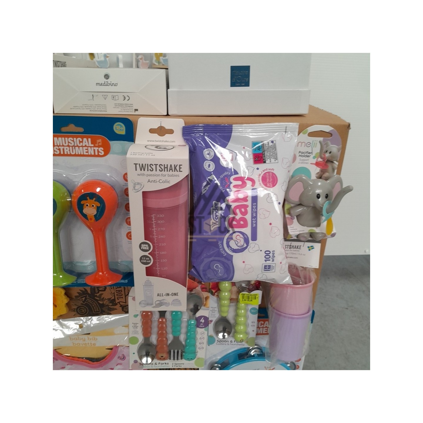 PUÉRICULTURE - 170 pièces