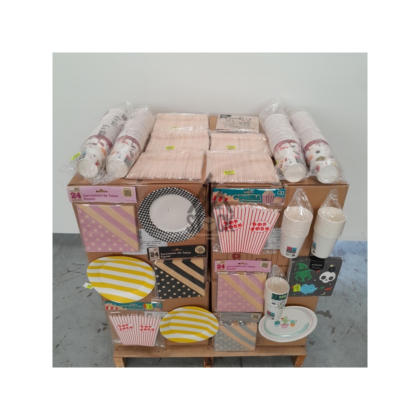 VAISSELLE JETABLE - 300 pièces