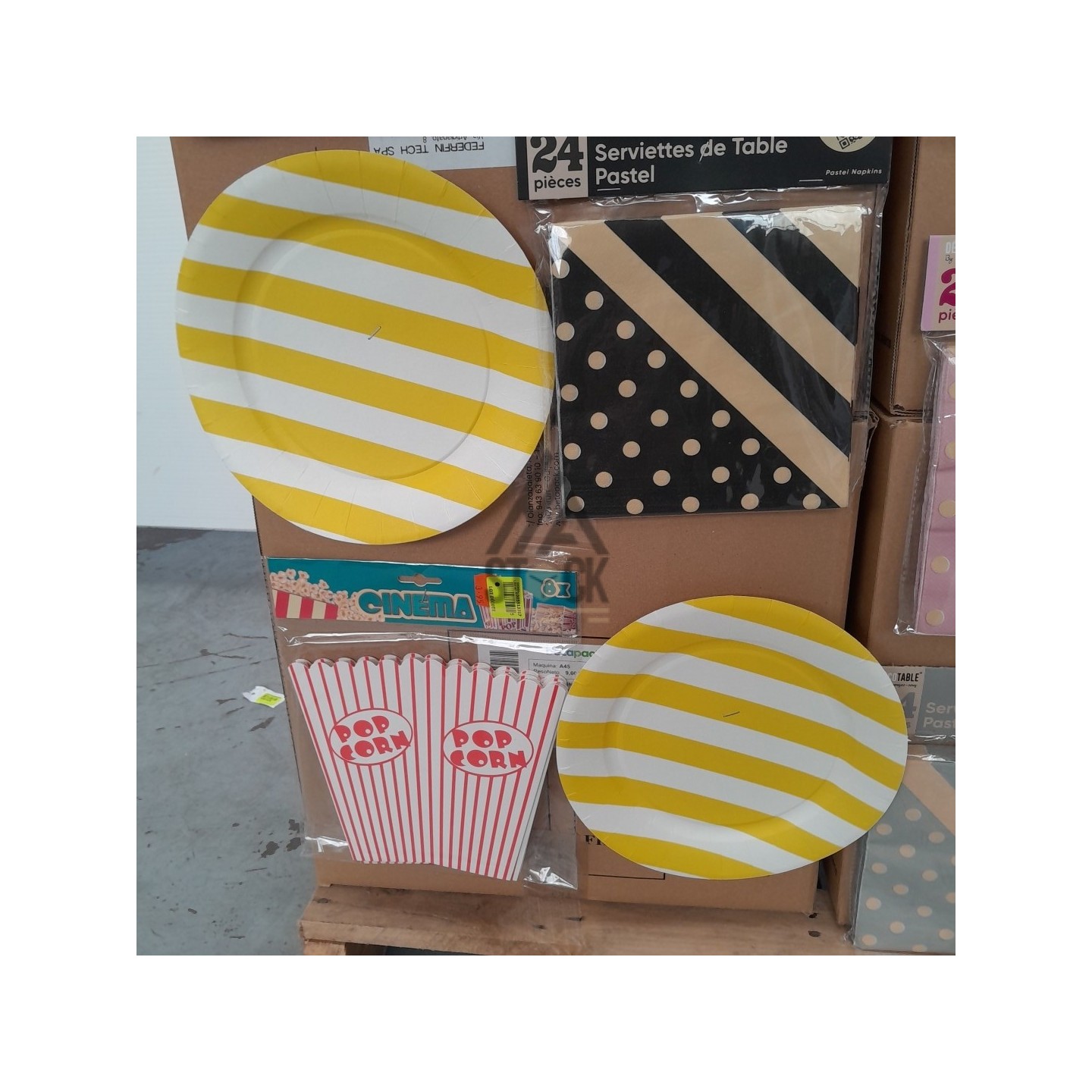 VAISSELLE JETABLE - 300 pièces