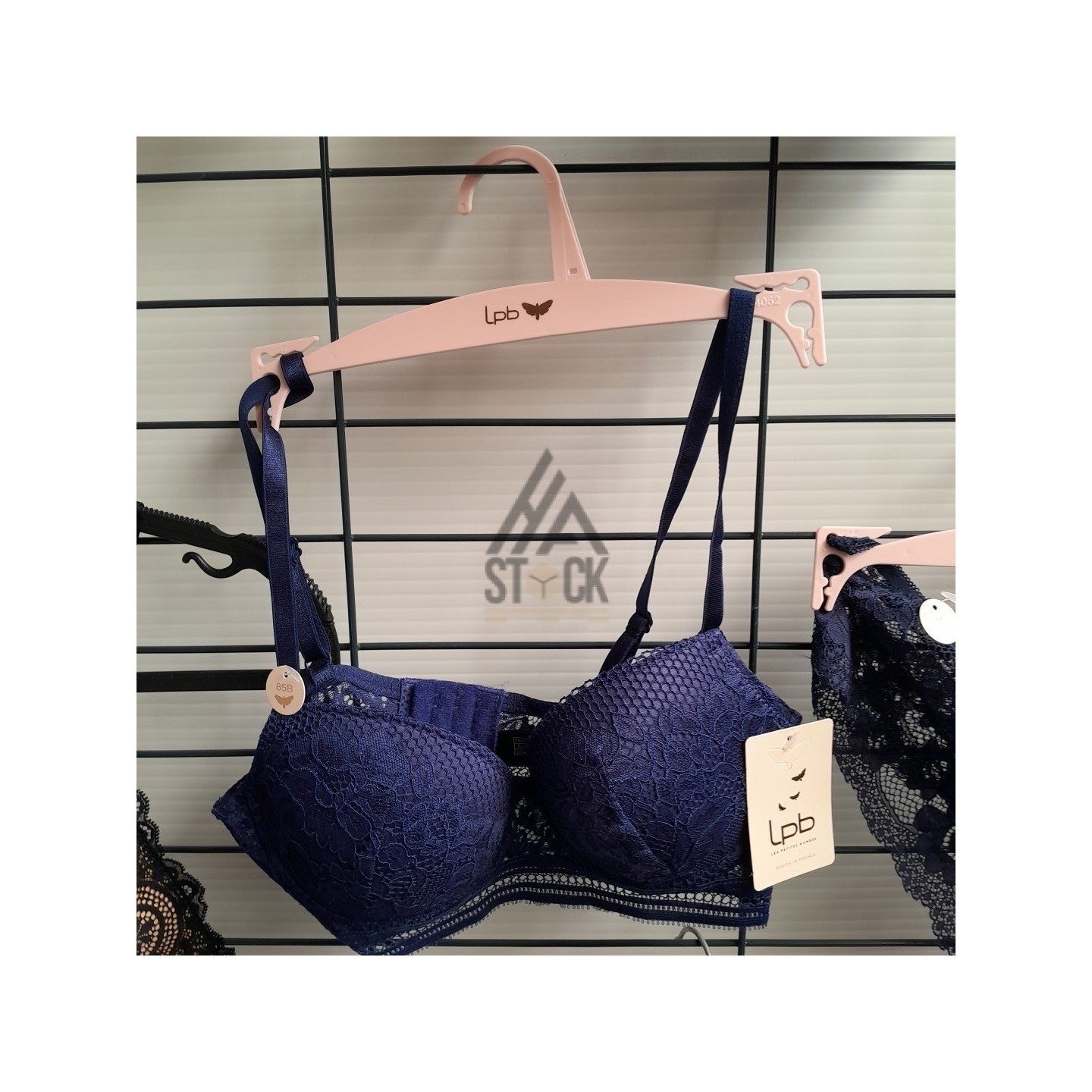 SOUS VETEMENTS DE MARQUE - 50 pièces