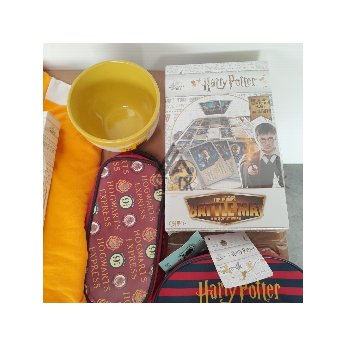 Article et accessoire HARRY POTTER - 100 pièces