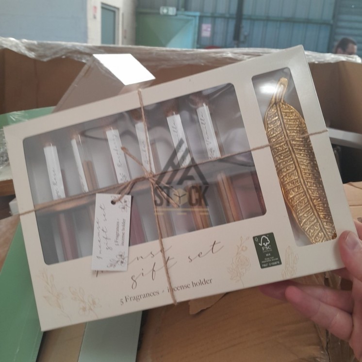 PALETTE A****N - A303