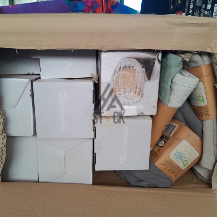 PALETTE A****N - A323