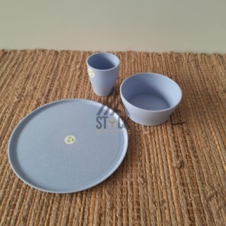 VAISSELLE PLASTIQUE - CASA - 135 pièces