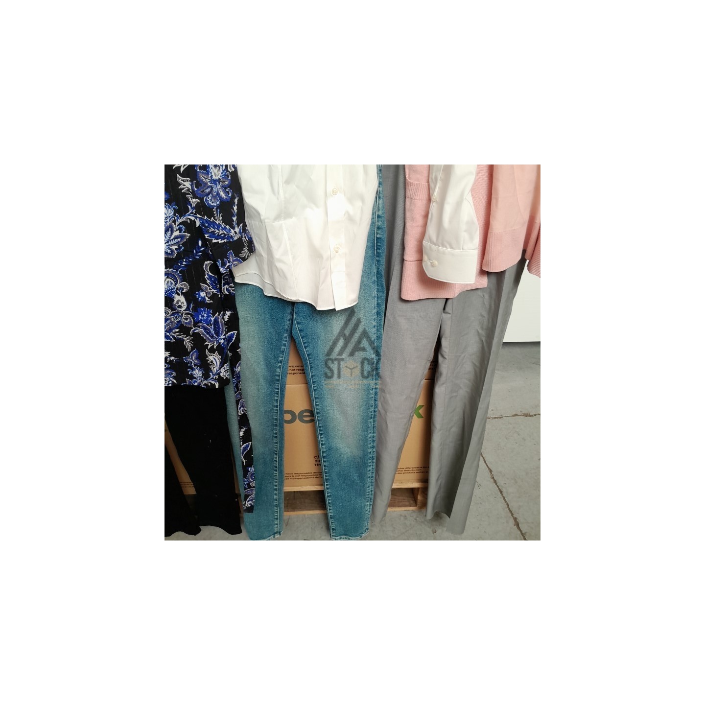 TEXTILE MARQUE  - 700 pièces